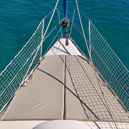 Отель Magnifico Barco En La Graciosa Калета-де-Себо Экстерьер фото