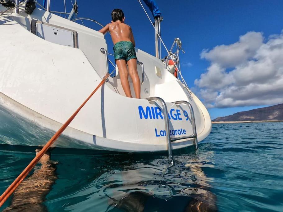 Отель Magnifico Barco En La Graciosa Калета-де-Себо Экстерьер фото
