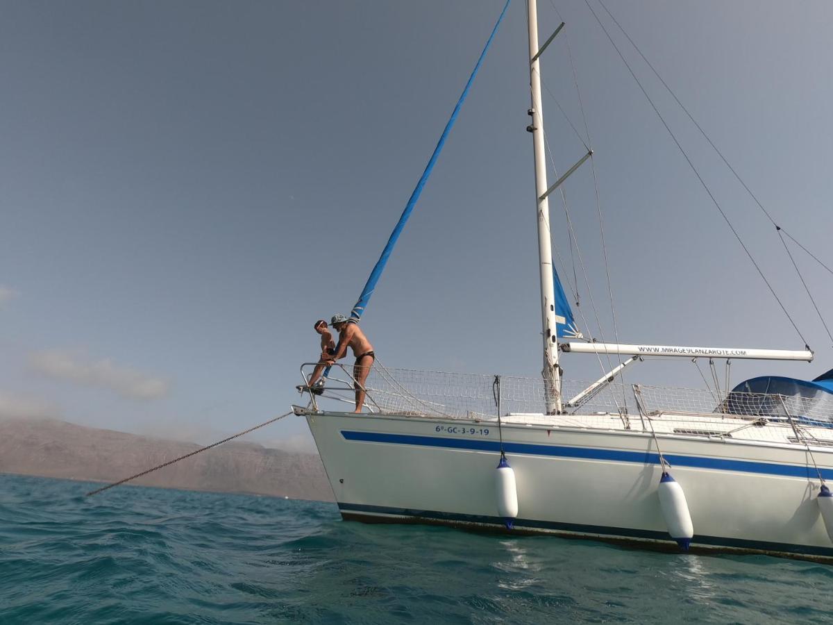 Отель Magnifico Barco En La Graciosa Калета-де-Себо Экстерьер фото