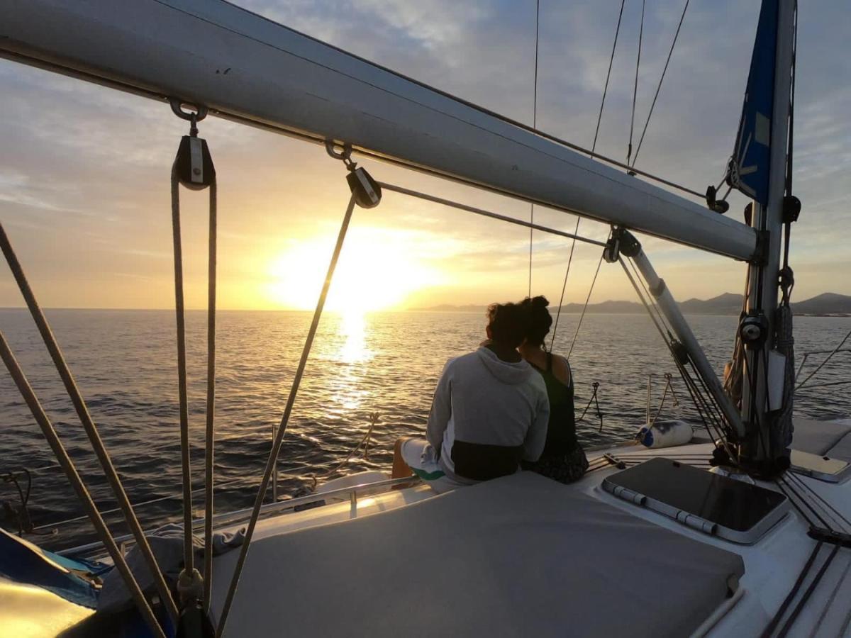 Отель Magnifico Barco En La Graciosa Калета-де-Себо Экстерьер фото