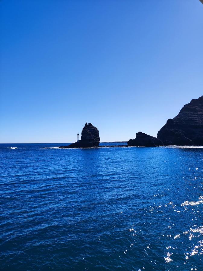 Отель Magnifico Barco En La Graciosa Калета-де-Себо Экстерьер фото